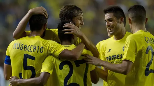 Villarreal players celebrate scoring during the UEFA Europa League play-off second leg football match againsts FC Astana