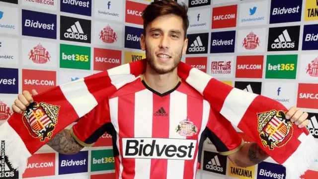 Ricky Alvarez completes his move to become #SAFC's 9th summer signing