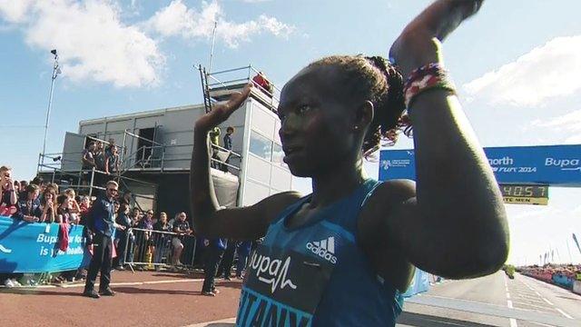 Mary Keitany breaks Paula Radcliffe's record