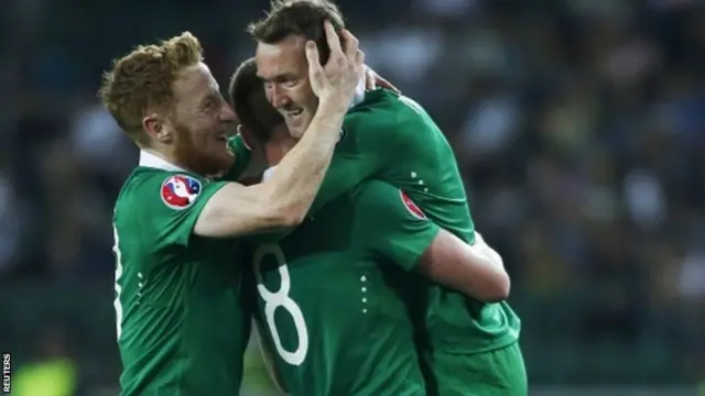 Ireland's Aiden McGeady celebrates with his teammates