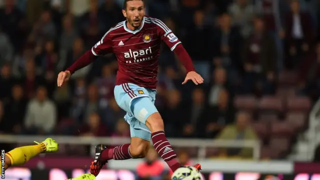 West Ham's Morgan Amalfitano scores