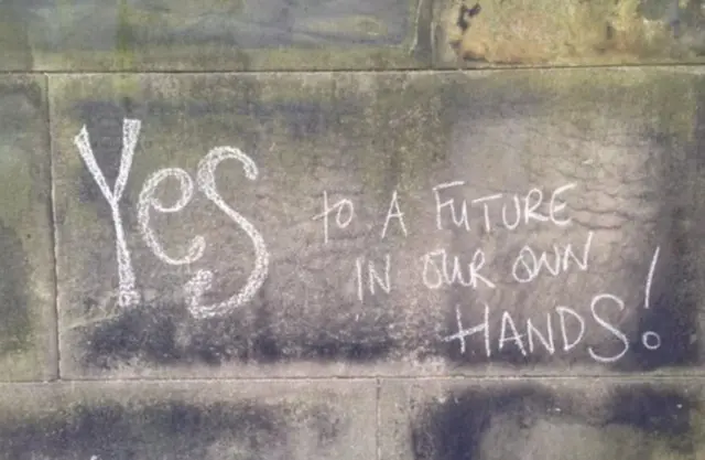 "Yes" chalk message