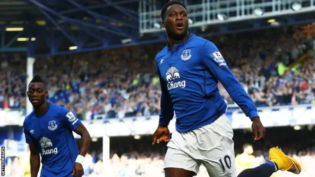 Romalu Lukaku celebrates his opener for Everton