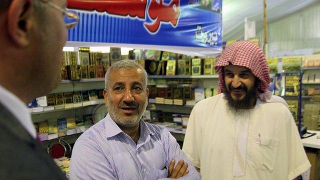 Murad Batal al-Shishani (left) meets Marwan Shahadeh (centre) and Abu Mohammed al-Maqdisi in Amman