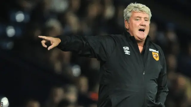 Hull manager Steve Bruce gives directions to his team at the West Brom match