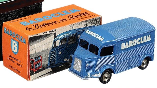 French Dinky No.561 Citroen type H Van "Baroclem"