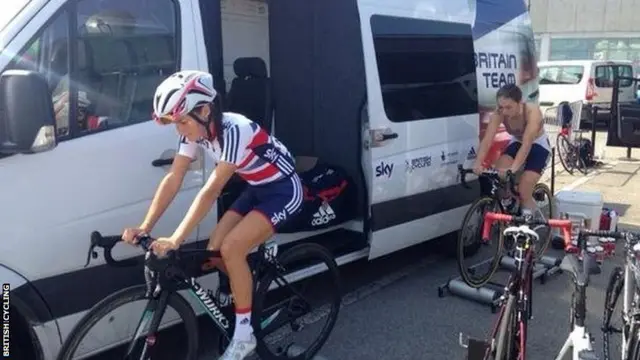 GBs Lizzie Armitstead and Lucy Garner warming up