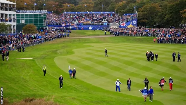 Graeme McDowell of Europe and Jordan Spieth of the United States