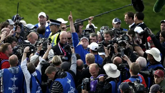 Jamie Donaldson of Wales celebrates on the 15th green