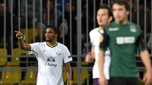 Samuel Eto'o celebrates after equalising for Everton