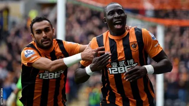 Mohamed Diame celebrates