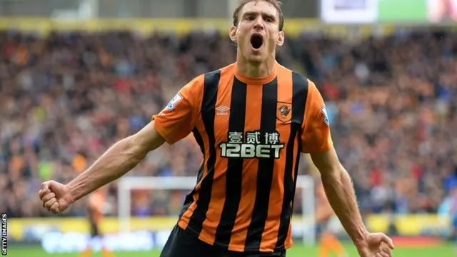 Nikica Jelavic scores Hull's second