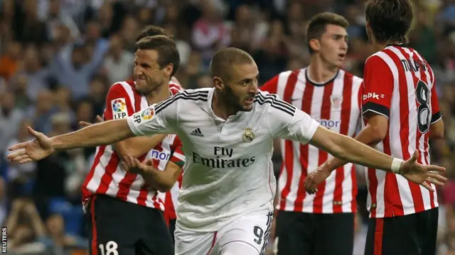 Real Madrid striker Karim Benzema celebrates his goal