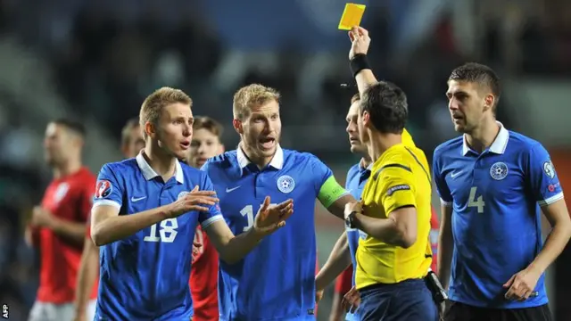 Ragnar Klavan is sent off for a second booking