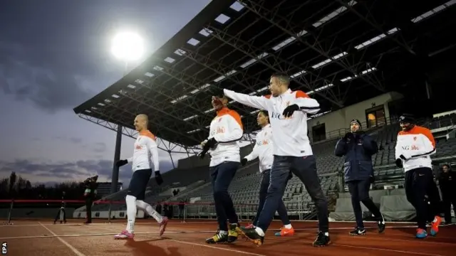 Netherlands training before Iceland game