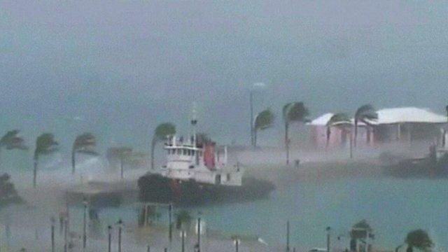 Hurricane Gonzalo hits Bermuda