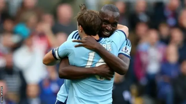 Carlton Cole celebrates