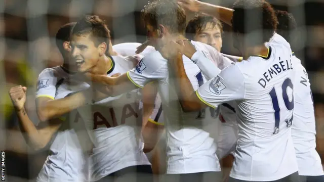 Erik Lamela celebrates his goal for Tottenham