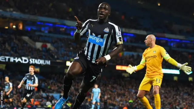 Moussa Sissoko celebrates