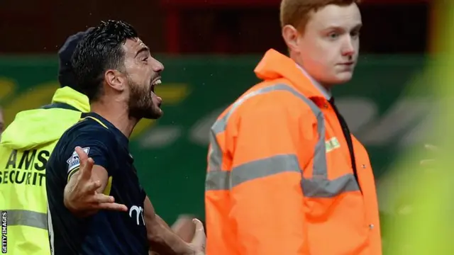 Graziano Pelle celebrates