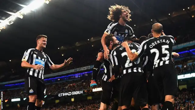 Newcastle celebrate Gabriel Obertan's second