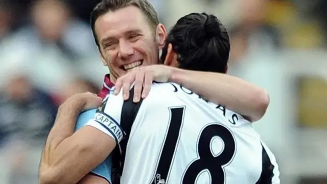 Jonas Gutierrez with Kevin Nolan