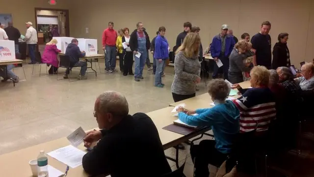 Voters in Iowa. 4 Oct 2014