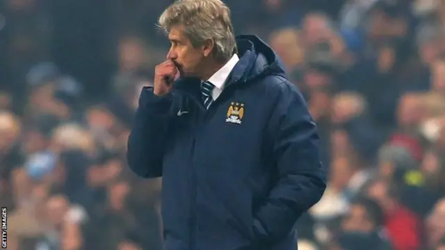 Manuel Pellegrini looks dejected