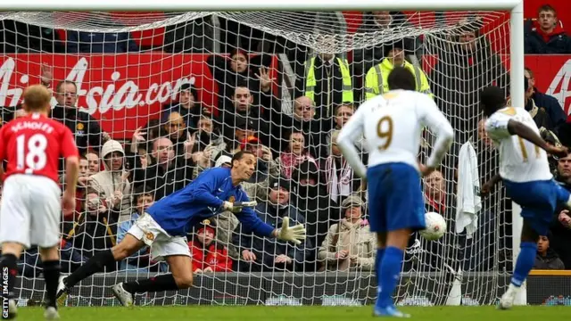 Rio Ferdinand goes in goal