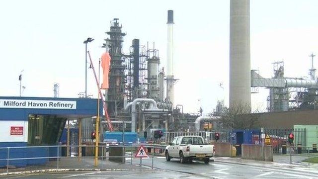 Murco refinery at Milford Haven