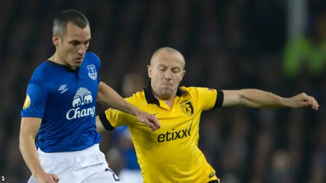 Leon Osman and Florent Balmont