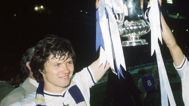 Steve Perryman lifts the FA Cup in 1981