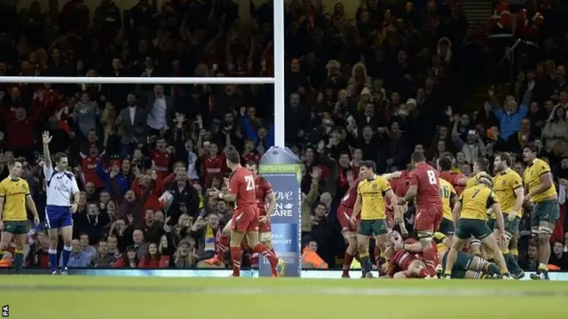 Wales win a penalty try