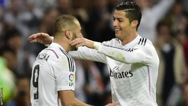 Karim Benzema celebrates