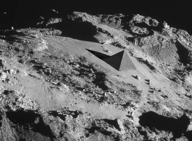 Egyptian theme: A superimposed Cheops pyramid gives a sense of scale to the terrain on Comet 67P