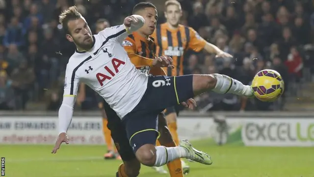 Spurs' Roberto Soldado stretches for the ball