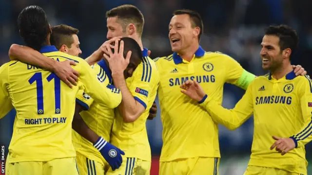 Chelsea celebrate during 5-0 win over Schalke