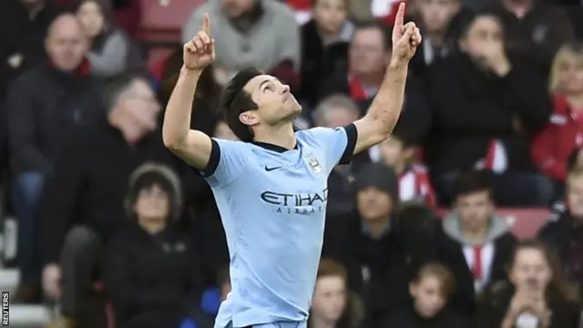 Frank Lampard celebrates