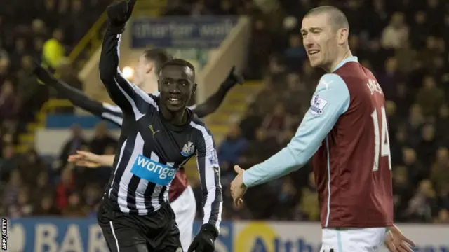 Papiss Cisse scores for Newcastle at Burnley