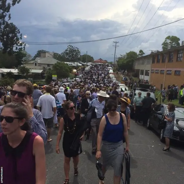 Dean Jones picture of Macksville procession