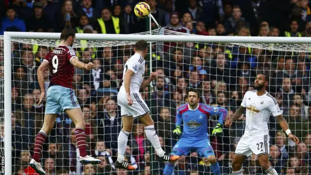 Andy Carroll equalises for West Ham