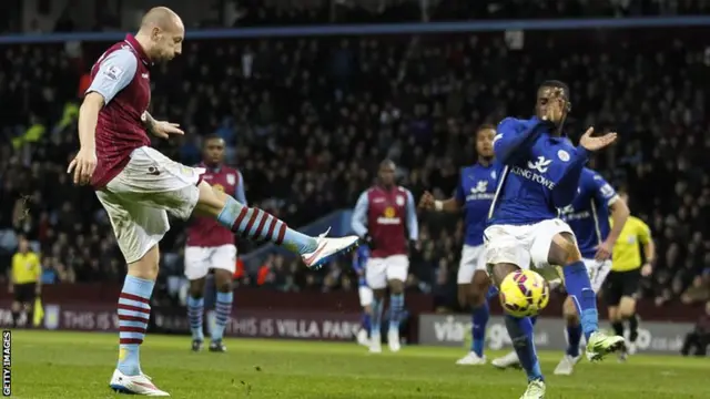 Alan Hutton scores for Aston Villa