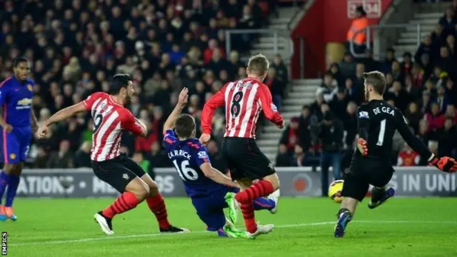 Graziano Pelle scores