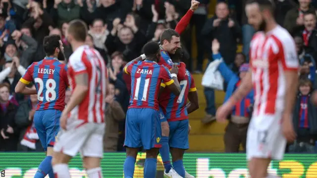 James McArthur scores for Crystal Palace