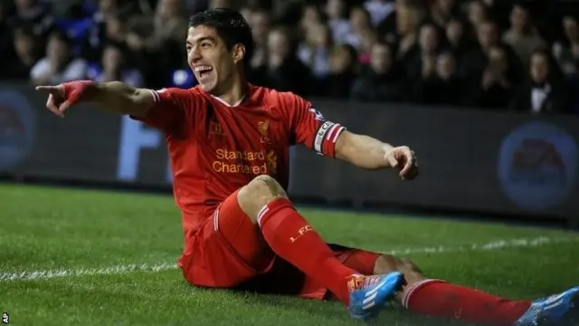 Luis Suarez celebrates