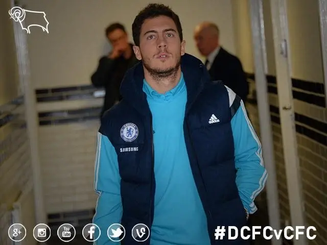 Chelsea's Eden Hazard dresses down for the occasion