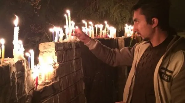 Candlelight vigil in Peshawar