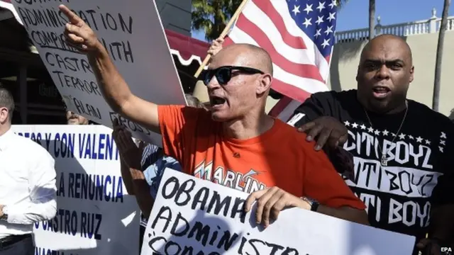 Cuban Americans protest the prisoner exchange for American contractor Alan Gross in Miami"s Little Havana, USA neighborhood 17 December 2014.