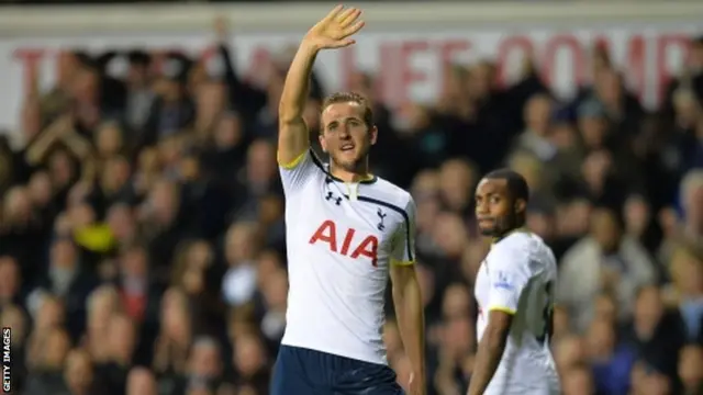 Harry Kane celebrates