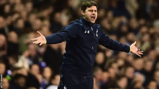 Mauricio Pochettino reacts